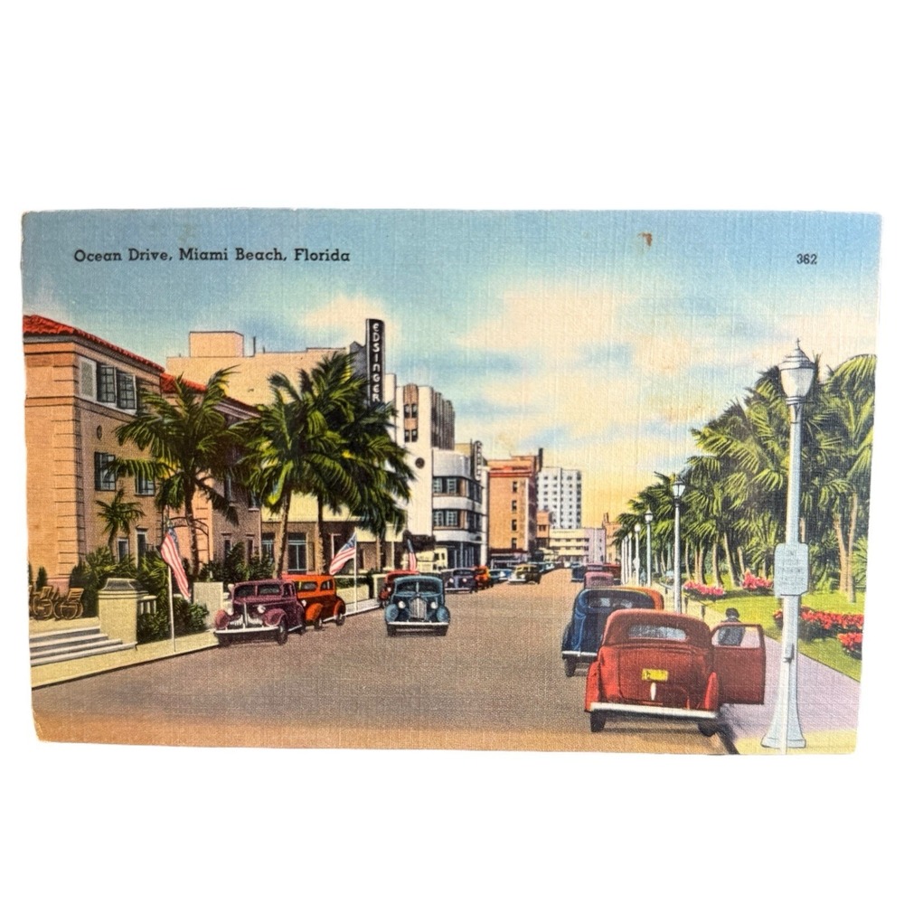 Vintage Linen Postcard‎ Ocean Drive Miami Beach Florida Lummus Park Tichnor